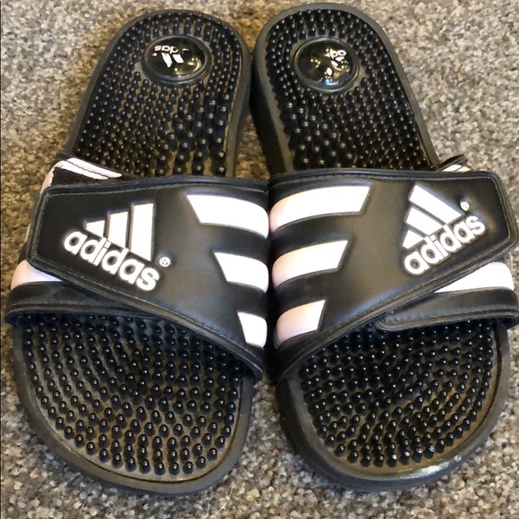 adidas sliders size 6